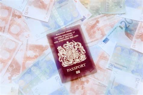 How Could Brexit Affect Britons European Passports Ladbible