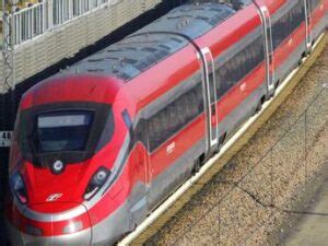 Treni circolazione fortemente rallentata su Alta velocità Bologna