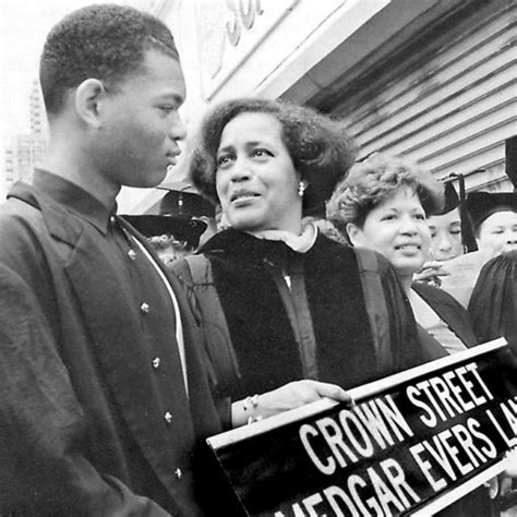 Life Medgar Wiley Evers July 2 1925 June 12 1963