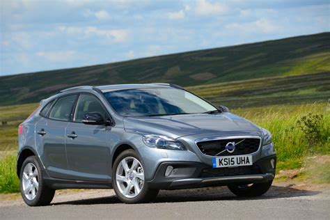 Volvo V40 Cross Country D4 Manual Lux Nav Review Greencarguide