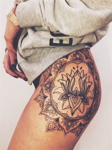 Hip Tattoos 48 Most Beautiful And Irresistible Hip Tattoo Ideas For Women