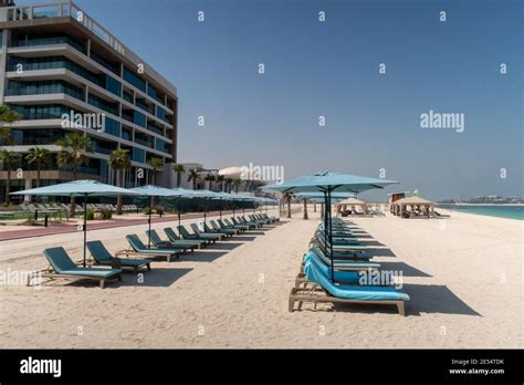 Mandarin Oriental Hotel, Jumeirah Beach, Dubai Stock Photo - Alamy