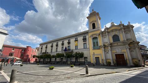 Temporali E Forti Venti Pomigliano Chiude Scuole Parchi E Cimiteri