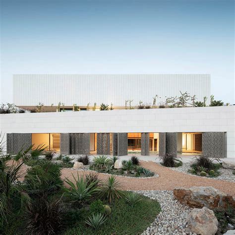 Design Highlight: Pixel House – 2:48AM – Entertaining Kuwait since 2003