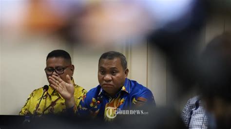 Tanggapi Soal Sumber Dana Lukas Enembe Disebut Punya Tambang Emas