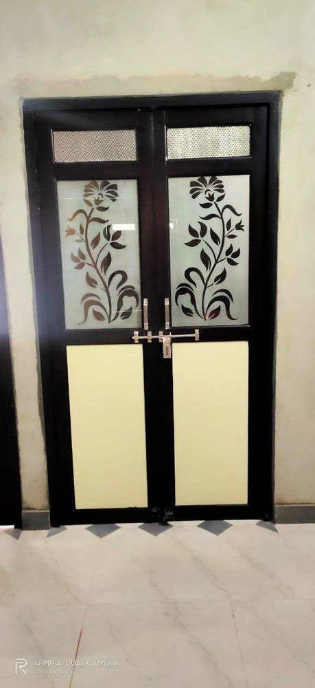 Polished Aluminium Hinged Door For Home And Office Thickness Mm At