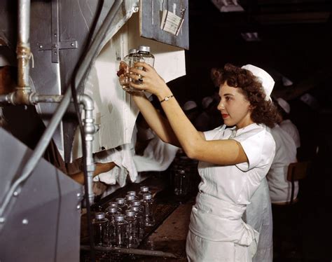 40 Amazing Color Photographs Of Female Workers During World War Ii