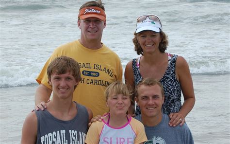 Jordan Spieth with Family at the Beach