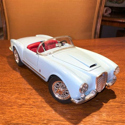 Bburago Lancia Aurelia B Spider Baby Blue Model Car Scale