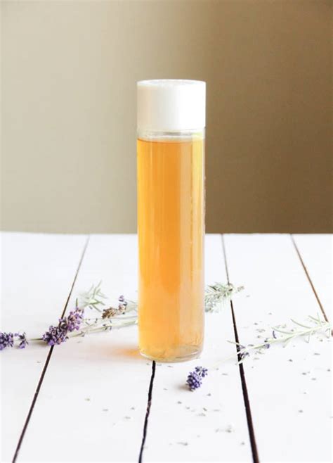 Apple Cider Vinegar Hair Rinse: The Complete Guide | The Nourished Life