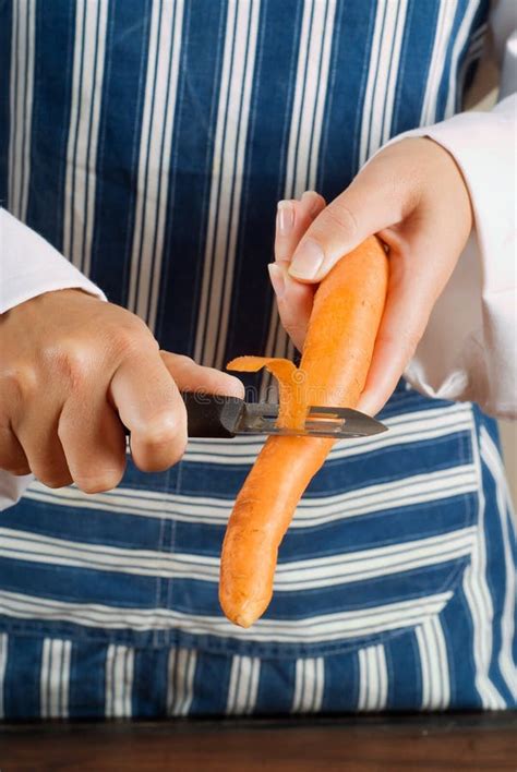 Peeling Carrot Stock Image Image Of Peel Carrot Cleaning 23131435