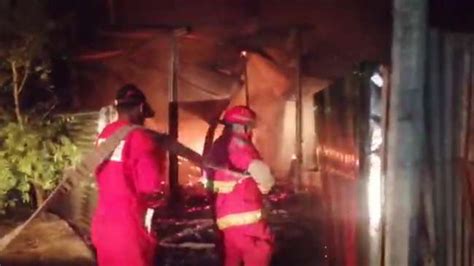 Vivienda Queda Reducida A Cenizas Tras Voraz Incendio En Bellavista