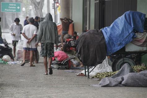 Cariocas Se Solidarizam Pessoas Em Situa O De Rua Confira Como E