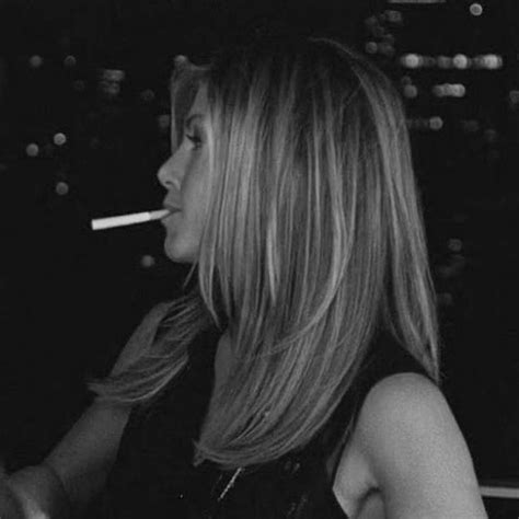 Jennifer Aniston 90s Jennifer Aniston Smoking Jennifer Anistan