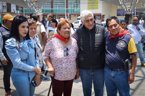 Entrega de títulos de concesión de agua a comunidades de San Salvador