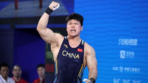 Chinese Weightlifter Liu Huanhua Eyes Gold At Paris Olympics Cgtn