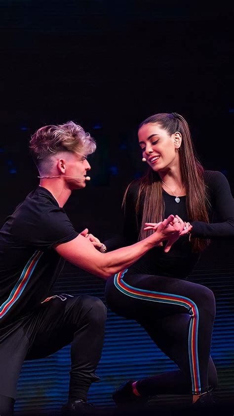 euumaysa Beaudalgo now united ៹ Cantores famosos Fotografia