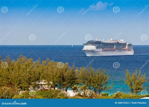 Cruise Ship Stock Image Image Of Caribbean Passenger 28813533