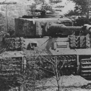 Panzer VI Tiger EARLY PROD HIDDEN | A Military Photos & Video Website