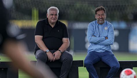 Augusto Melo finaliza primeiro mês na presidência do Corinthians