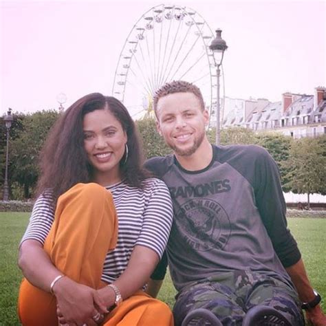 City Of Love From Steph Curry And Ayesha Currys Romance In Pictures E News