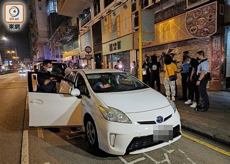 警油麻地截毒品快餐車 揭男司機內褲藏47包貨 3人被捕 Oncc 東網 Line Today