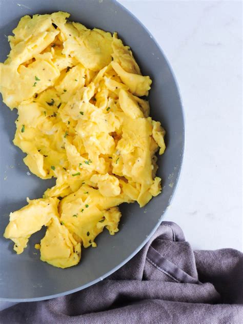 Perfect Fluffy Scrambled Eggs Fresh Fit Kitchen