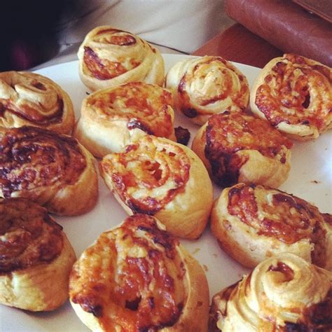 Cheese And Tomato Pinwheels Food Breakfast Pretzel Bites