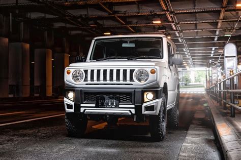 Suzuki Jimny Tampil Klimis Juga Menarik