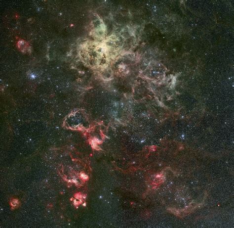 Insanely High Resolution Photo of the Tarantula Nebula - Universe Today