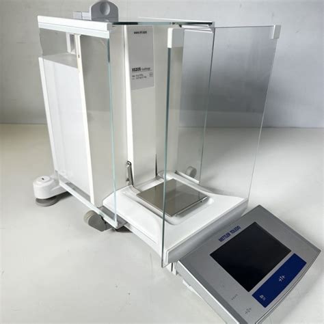 Analytical Balance Mettler Toledo XS205DU 5 Place 220g 81g X 0 1 0 01mg