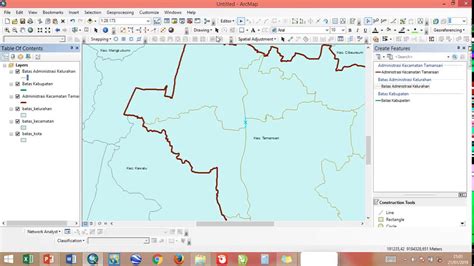 Tutorial Arcgis Convert Polygon To Polyline Youtube