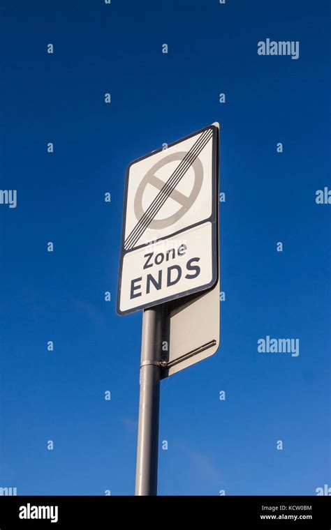 End Of Controlled Parking Zone Sign With Blue Sky Stock Photo Alamy