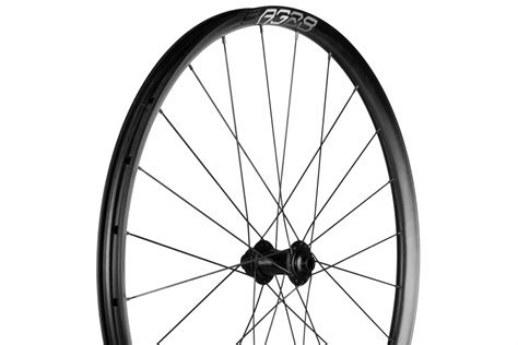 New Enve Gravel Rims Are Up To 28mm Wide Internally Use External