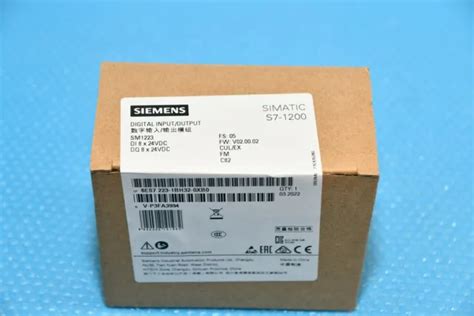 SIEMENS 6ES7223 1BH32 0XB0 SIMATIC S7 1200 Digital I O SM 1223 8 DI 8