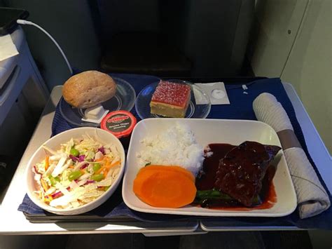 United Domestic First Class Review A Throwback Experience With