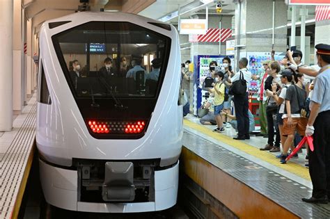 スペーシアx出発式 東武鉄道新型特急車両 写真特集111 毎日新聞