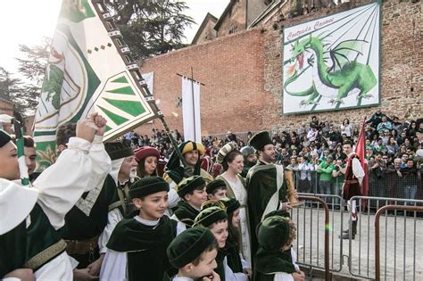 Porta Nova Vince Il Palio Dei Somari Di Torrita Di Siena Le Foto