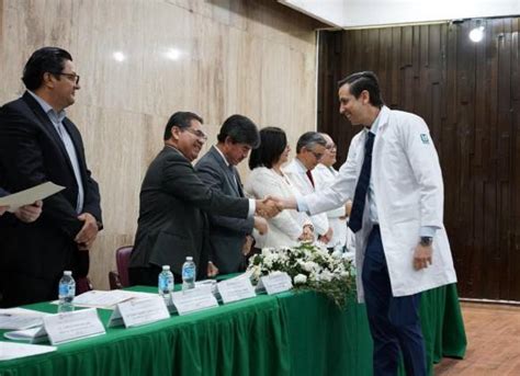 Imss Coahuila Grad A A M Dicas Y M Dicos Residentes En Ceremonia