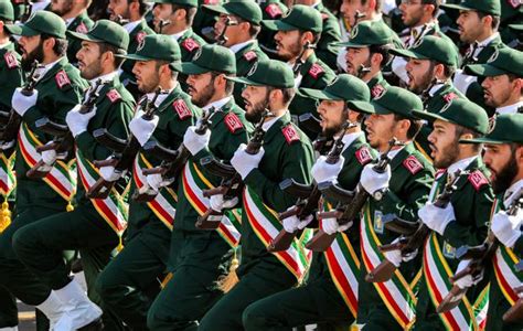 Qué Es La Guardia Revolucionaria El Poderoso Cuerpo De élite De Irán Mundo El Comercio PerÚ