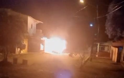 Carro De Professora Investigada Por Abuso Sexual Incendiado Em Faro