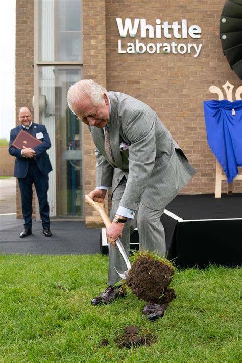 El tuitero que adivinó el día de la muerte de Isabel II predice la de