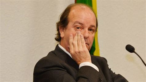 Ex Director De Petrobras Fue Condenado A M S De A Os De C Rcel