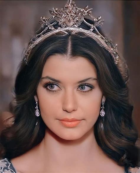 Instagram Da Bren Saat Beren As Kosemsultan Beren Saat