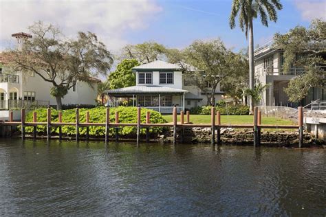 LOVELY FORT LAUDERDALE CANAL-FRONT PROPERTY | Florida Luxury Homes ...