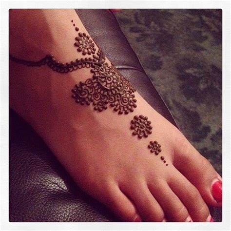 Simple And Light Mehndi Design Folder