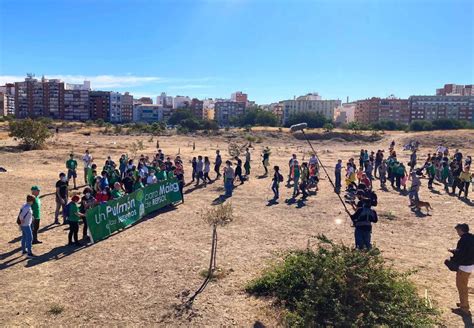 Exitosa jornada de limpieza y naturalización Bosque Urbano Málaga