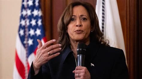 Vp Harris Announces 100 Million In Aid For Ev Manufacturing During Detroit Visit Headlight News