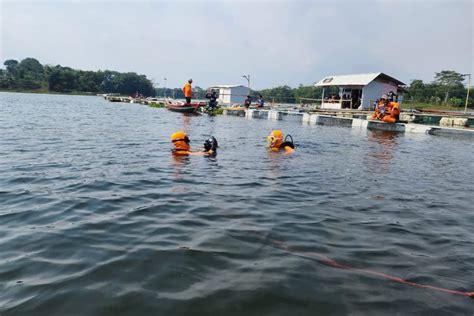 Hari Kedua Pencarian Pemancing Yang Tenggelam Di Waduk Saguling Bandung