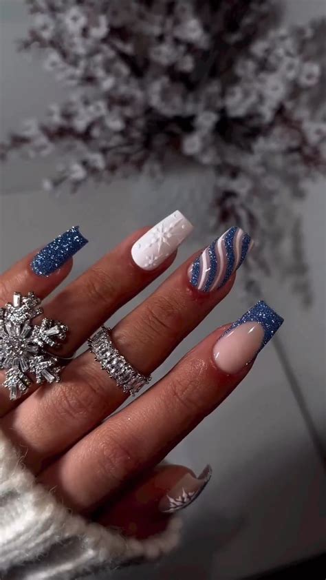 Trendy Christmas Nail Designs Ideas With Glitter Xmas Nails Gel